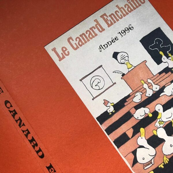 Année 1996 du Canard Enchaîné complète et brochée – Image 4