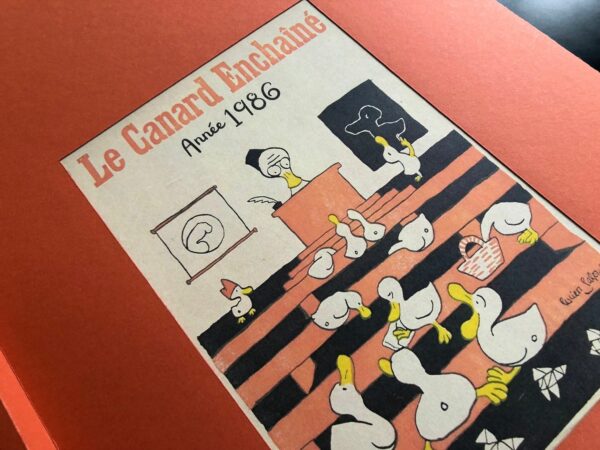 Année 1986 du Canard Enchaîné complète et brochée – Image 3