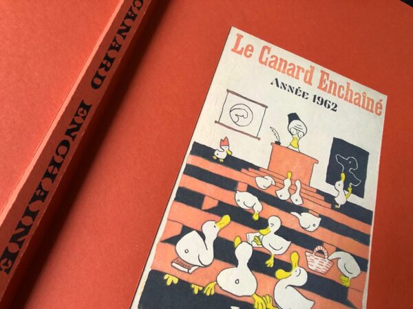 Année 1962 du Canard Enchaîné complète et brochée – Image 3