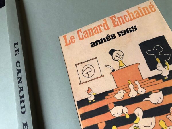 Année 1965 du Canard Enchaîné complète et brochée – Image 3